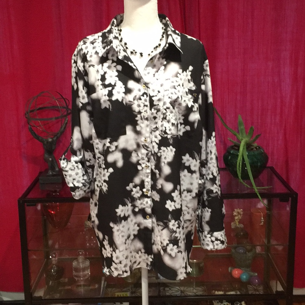 Calvin Klein Button Down Flower Print Blouse NWOT